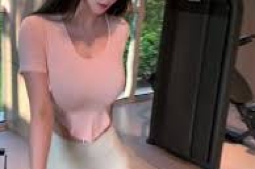 洗白白等我来网红白冰约会女粉丝聊天内容遭前同事曝光